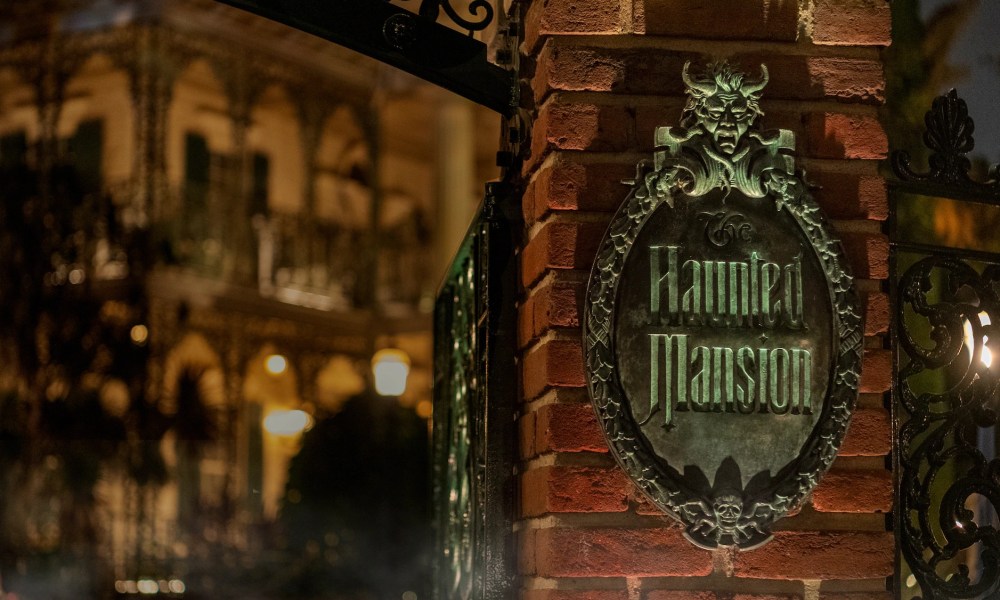 Experience Disneyland’s ‘The Haunted Mansion’ and Its 999 Happy Haunts in PS4’s ‘Dreams’ VR Software! [Video]