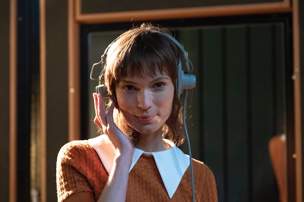 ‘I Am Woman’ Film Review: Helen Reddy Drama Finds the Soft Side of Music Biopics
