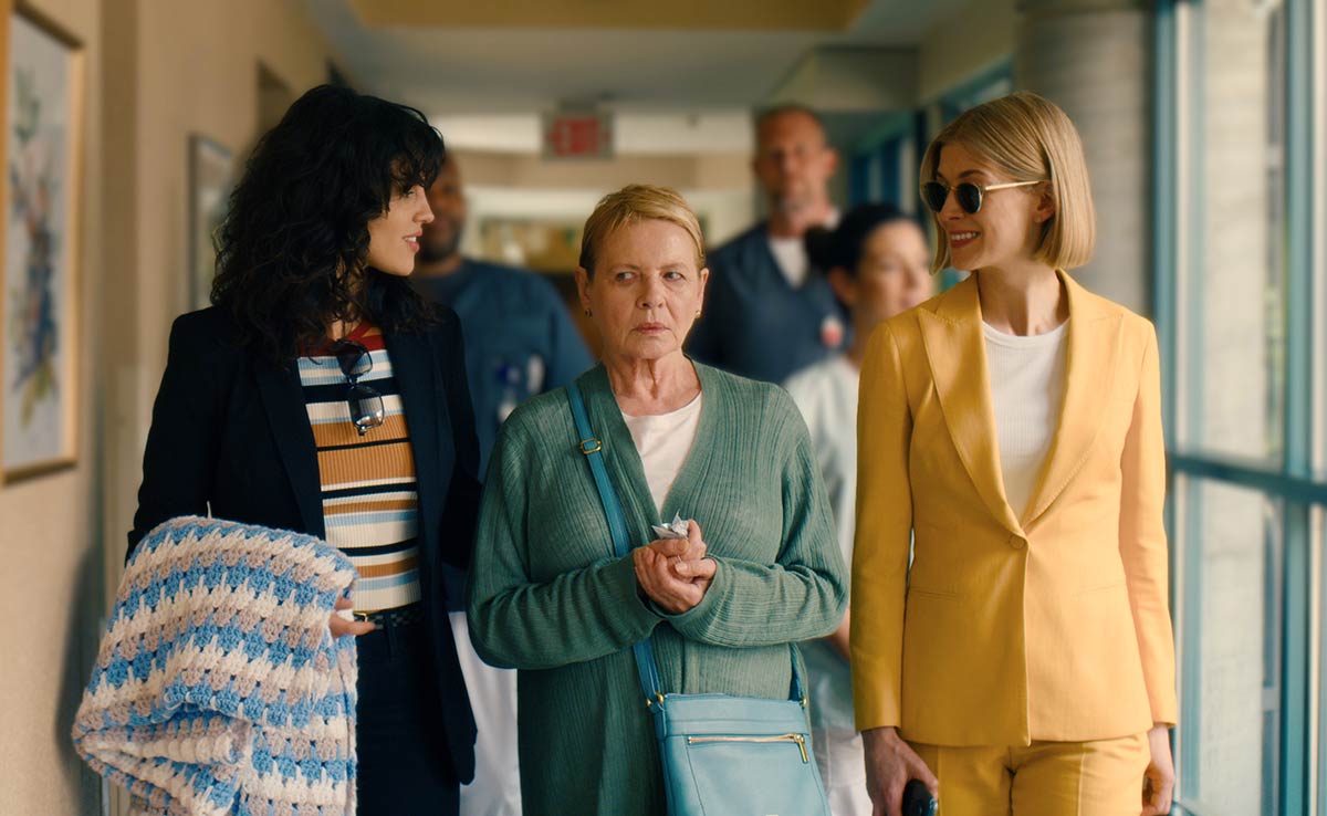 ‘I Care A Lot’ Unleashes Rosamund Pike in Her Best Role Since ‘Gone Girl’ [TIFF Review]