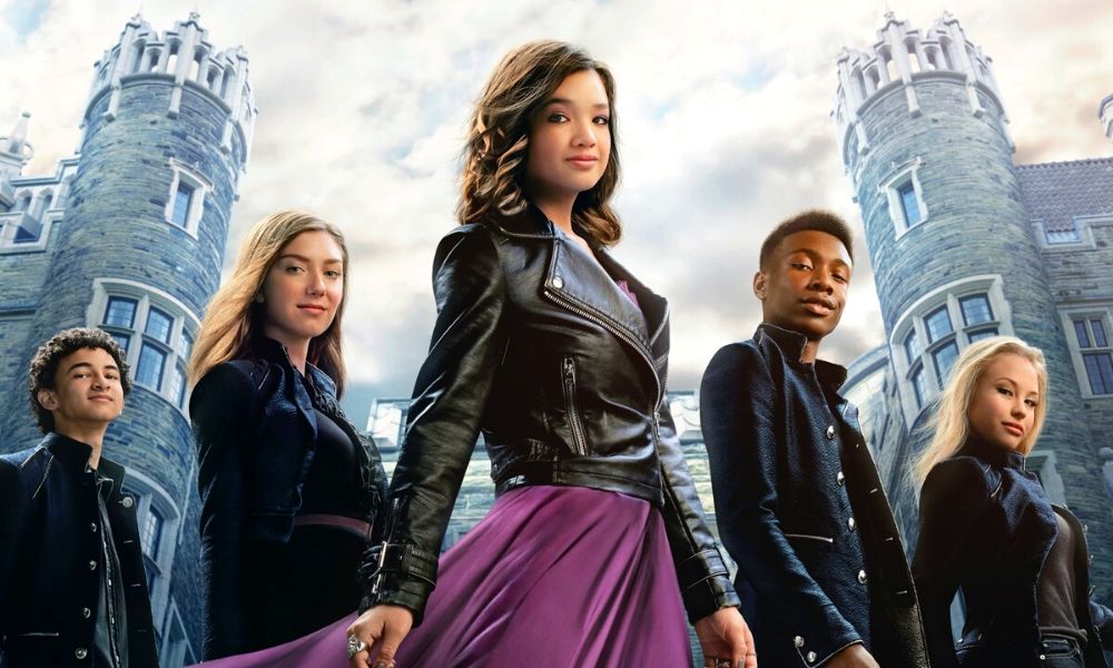 ‘Secret Society of Second-Born Royals’ Review: Disney Face Plants with Micro-Budget Kids Superhero Movie