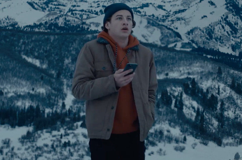 Tye Sheridan Is #StrandedAF in Quibi’s ‘Wireless’ Trailer