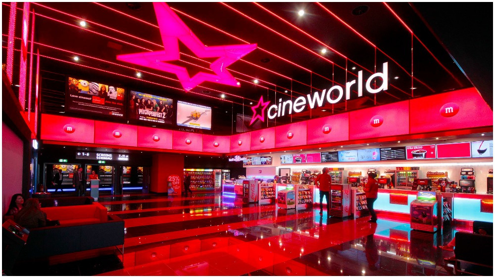 Cineworld to Close All Regal Cinemas, U.K. Venues in Response to ‘No Time to Die’ Delay