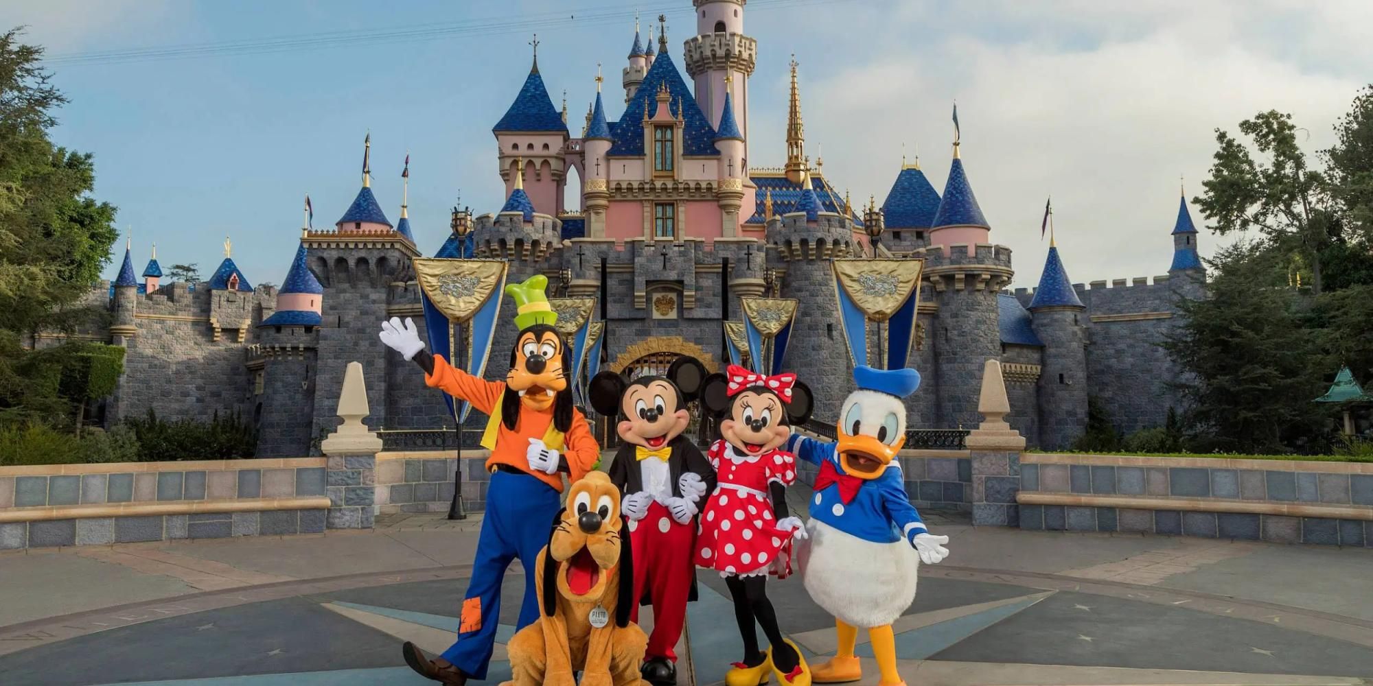 Disneyland Criticizes California’s Reopening Guidelines As Unfair & Unworkable