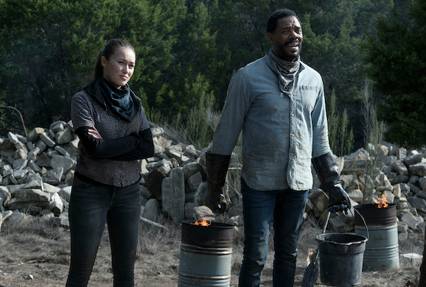 Fear the Walking Dead Recap: Divided We Fall — Plus, Victor Gets ‘Stranded’