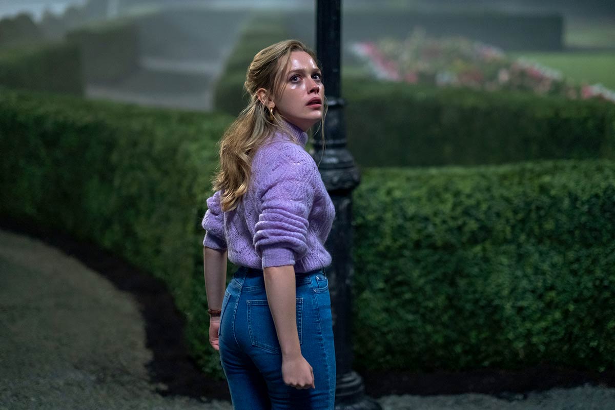 ‘Haunting Of Bly Manor’: Mike Flanagan Returns To Ruin Your Sleep In Creepy ‘Hill House’ Followup [Review]