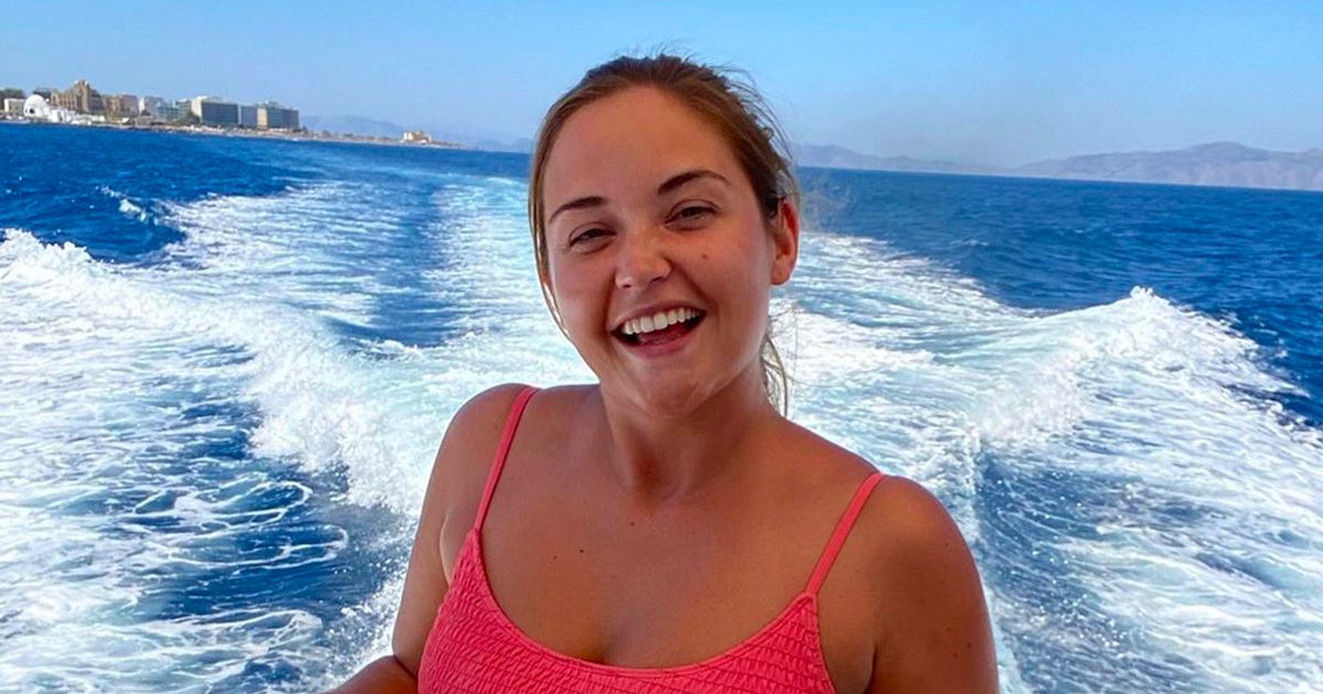 Jacqueline Jossa shares cryptic message about dealing with ‘hurt behind closed doors’