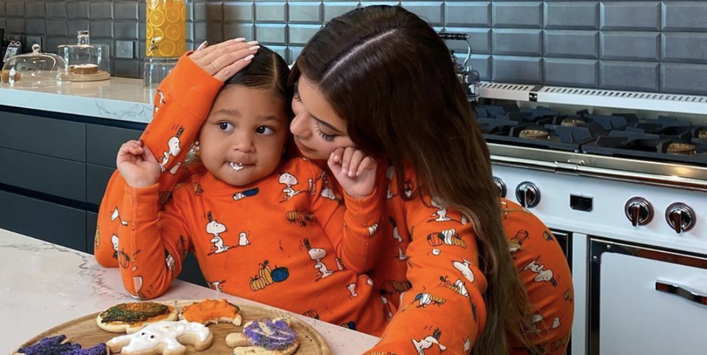 Stormi Webster Baking Halloween Cookies With Kylie Jenner Is the Cutest Thing You’ll See This Week
