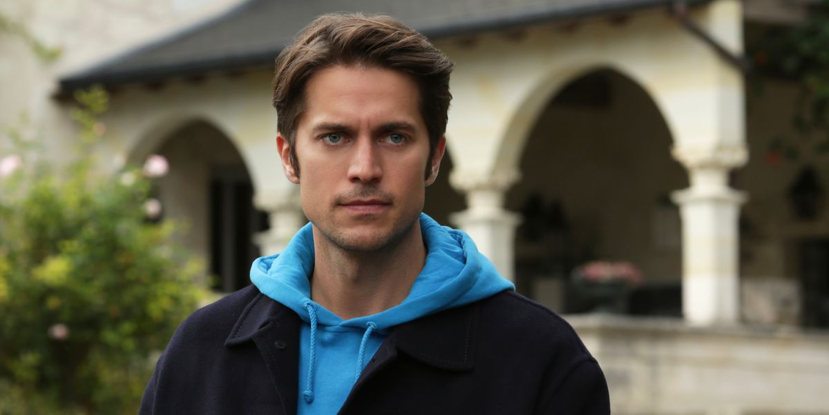 The Only Thing Finer Than Gabriel From ‘Emily in Paris’ Is Lucas Bravo With Long Hair