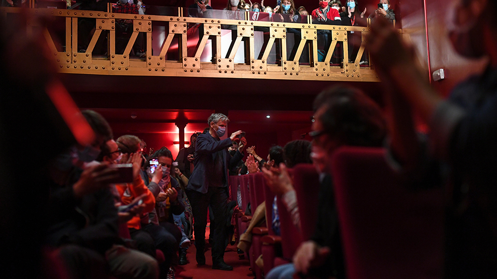 Up Close and Personal with Viggo Mortensen, the Director