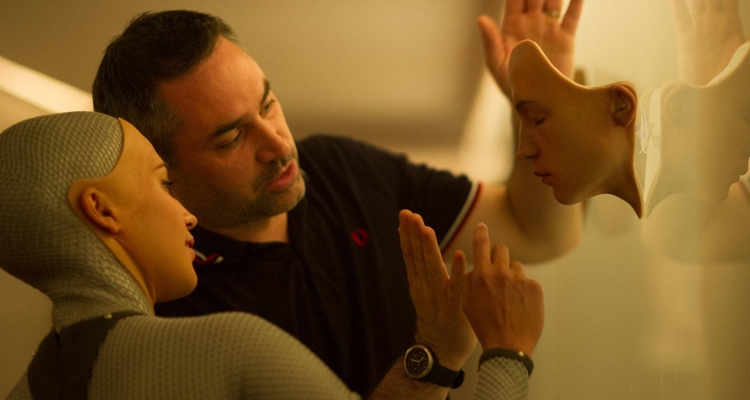 Alex Garland’s Making A Low-Budget Horror & Canceled Plans To Make A TV Show About Civil Disobedience