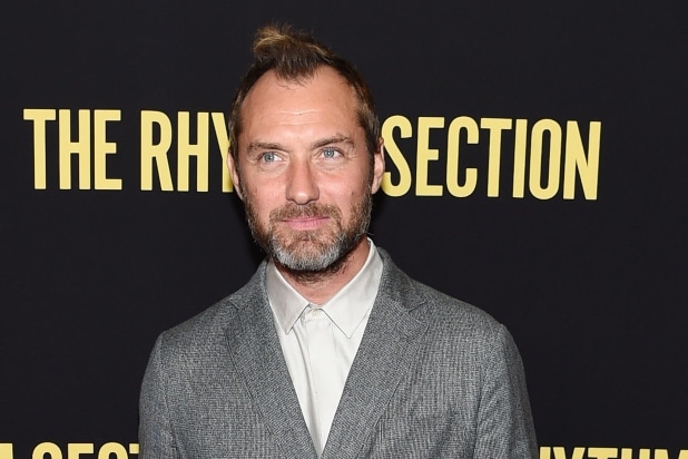 ‘Contagion’ Star Jude Law Says Film’s Pandemic Predictions ‘Scared the Hell Out of Me’ – and Were Spot On