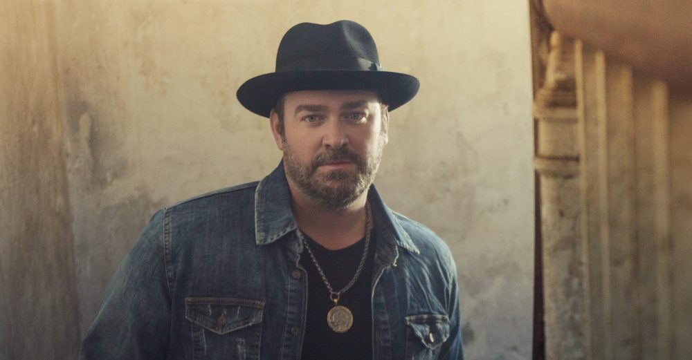 Country Star Lee Brice Tests Positive for Coronavirus, Will Miss CMA Awards Performance