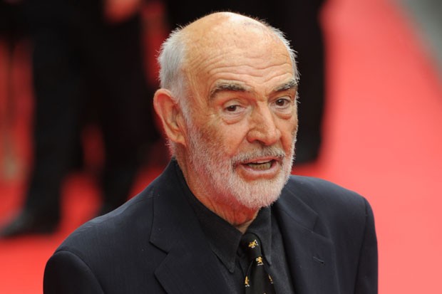 Daniel Craig leads tributes to “one of the true greats” Sean Connery
