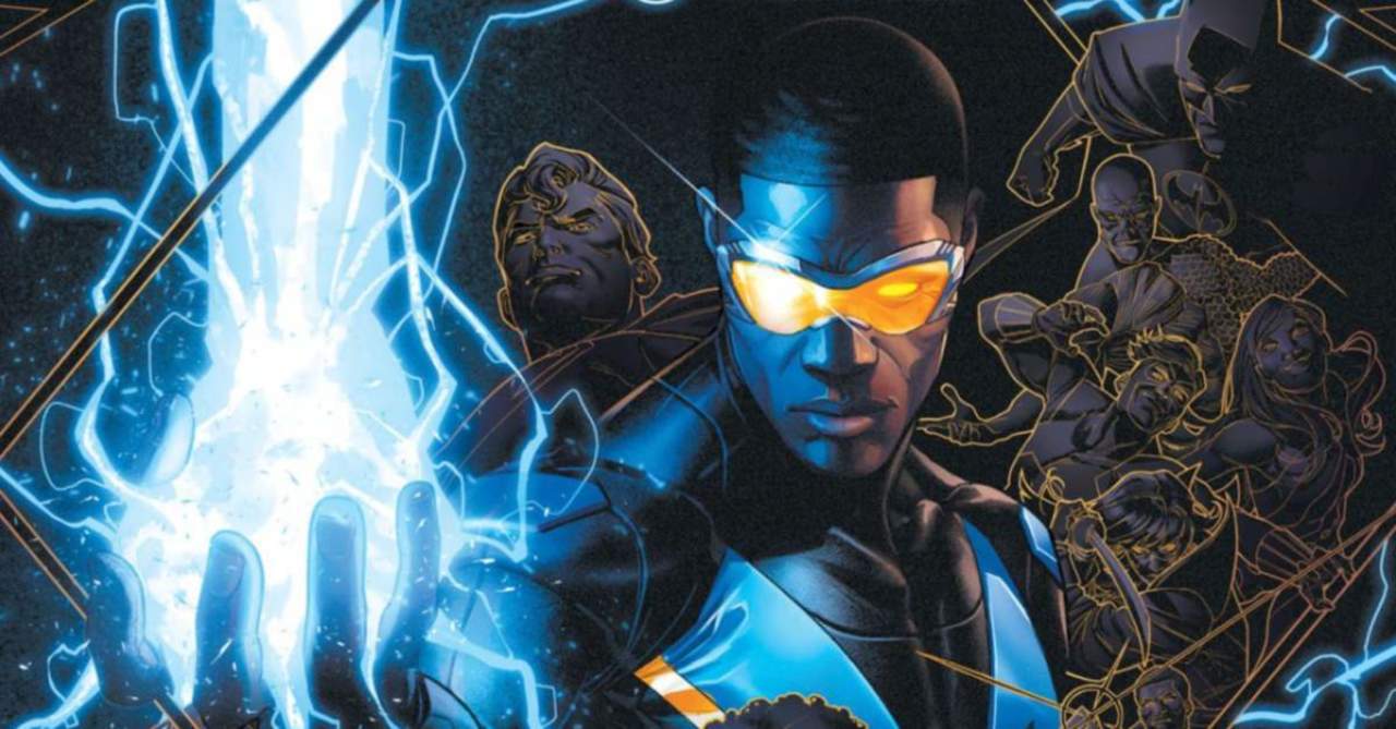 DC Comics Fans Show Support For The Other History Of The DC Universe