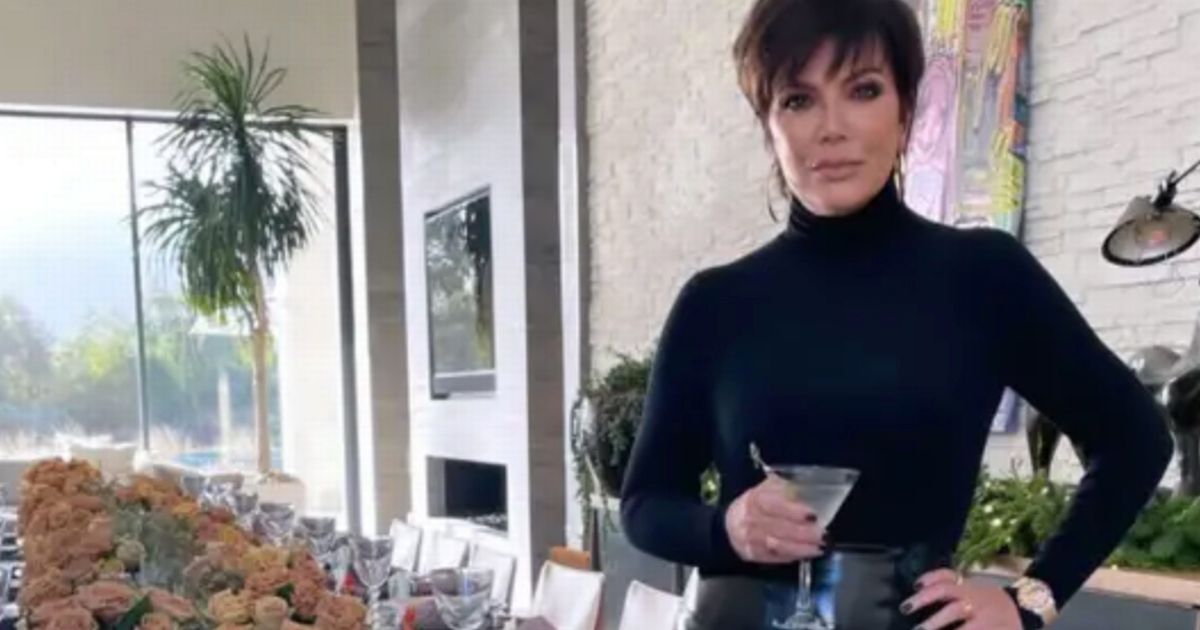 Kardashians appear to breach Covid guidelines with lavish Thanksgiving bash for 14