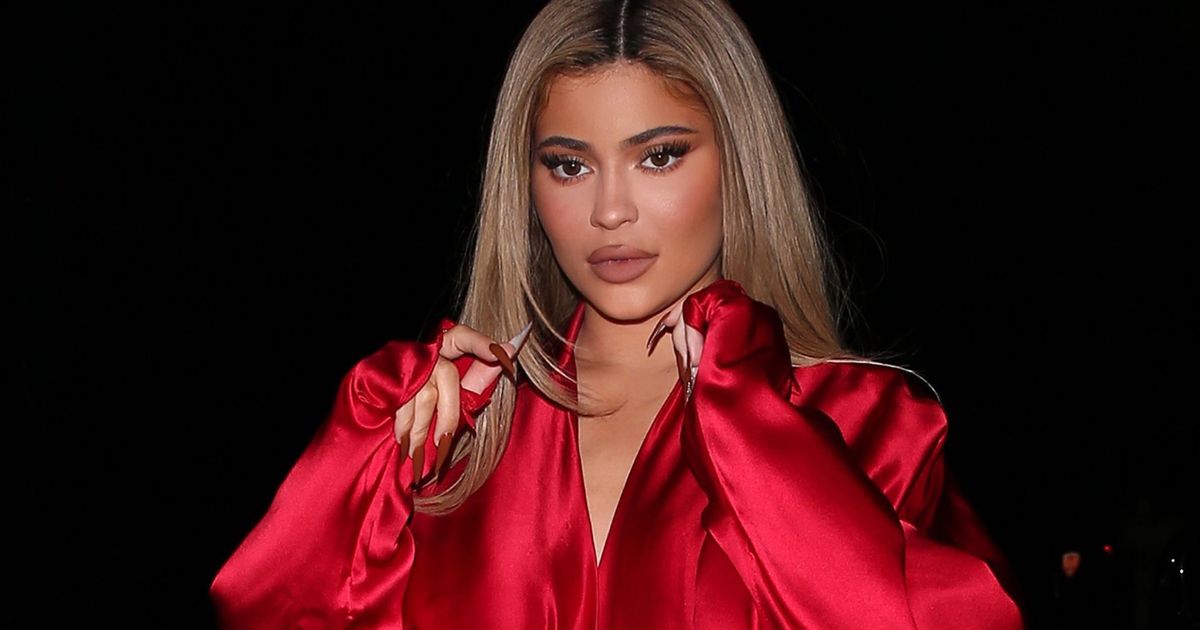 Kylie Jenner proves she looks glam in anything as she steps out in clashing colours