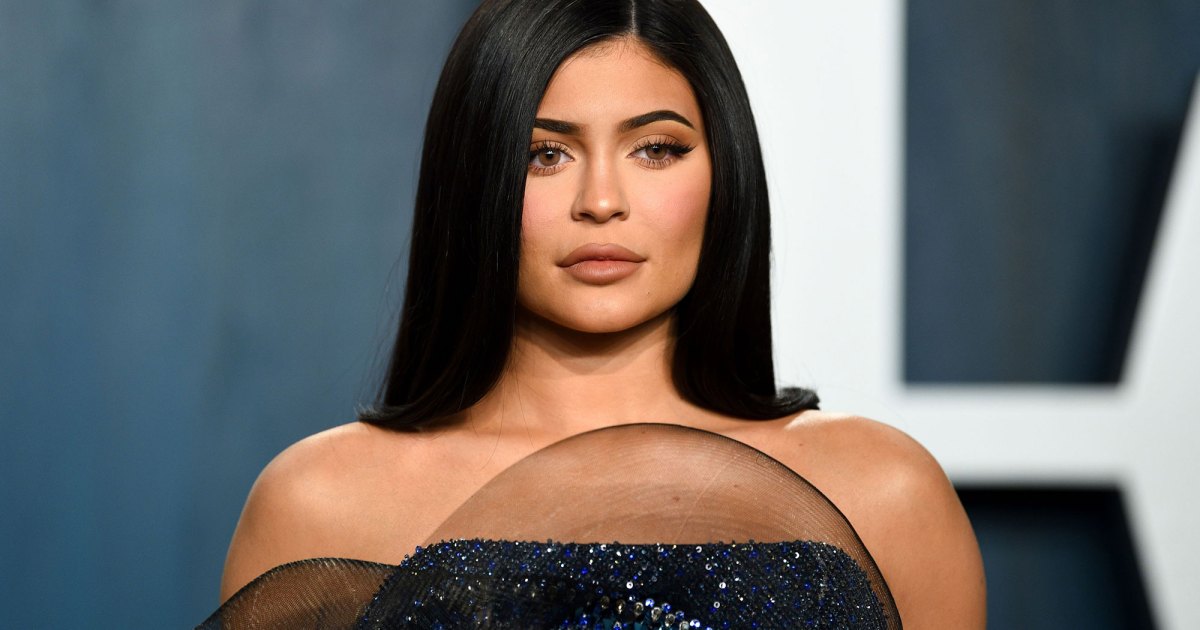 Kylie Jenner Sleeps in This Organic Oil to Keep Skin Soft and Glowing