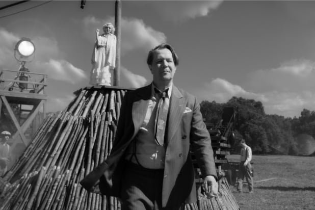 ‘Mank’ Film Review: David Fincher Sumptuously Spins the ‘Citizen Kane’ Origin Story