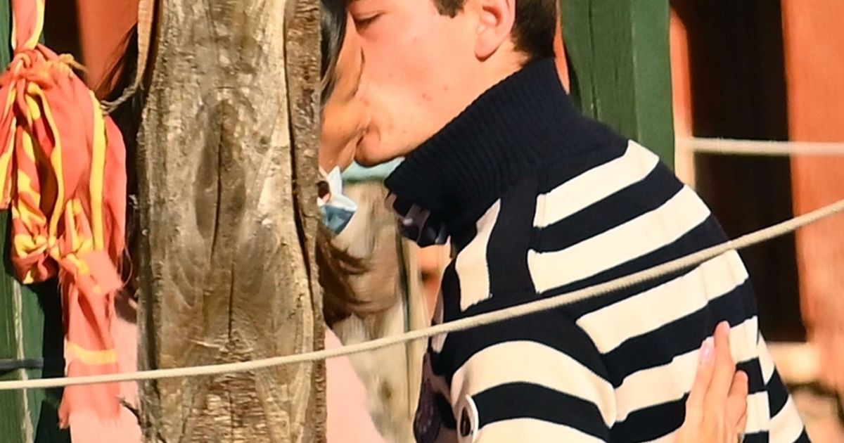 Melanie Sykes, 50, kisses gondolier toyboy, 23, after reuniting in Venice