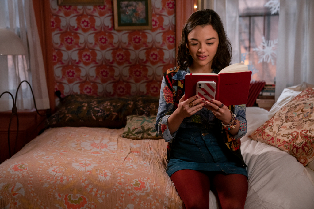 Netflix’s ‘Dash & Lily’ Ushers in Sweet, Escapist Christmas Cheer: TV Review