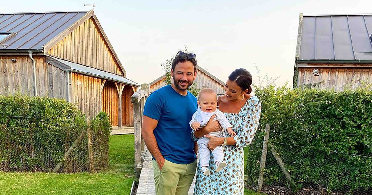 Ryan Thomas and Lucy Mecklenburgh dropped 5 stone between them using Roman as a weight