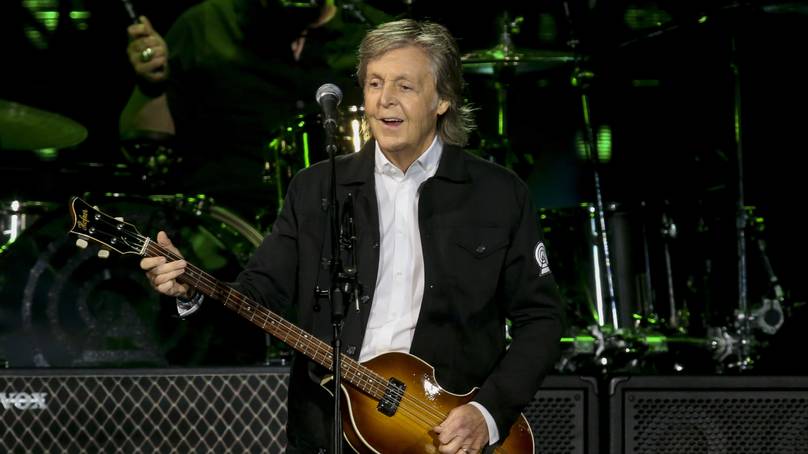 Sir Paul McCartney Admits To Using Autocue When Singing Because He’s ‘Thinking About Food’