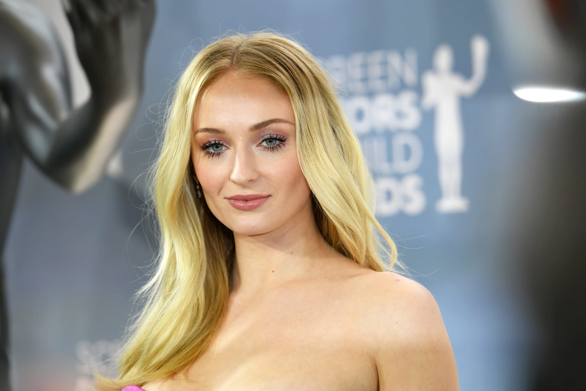 Sophie Turner gets tattoo to honor her baby daughter, and more celeb news