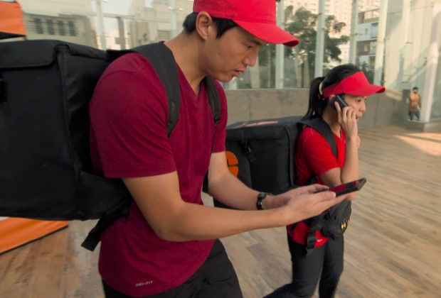 The Amazing Race Recap: Mega Leg Madness — Double Detours and Roadblocks Send Another Duo Packing