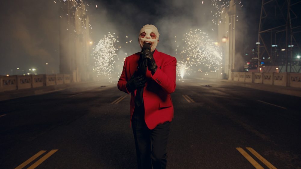 The Weeknd, Taylor Swift, Dan + Shay Win Big at an Audience-Light, Politics-Free American Music Awards