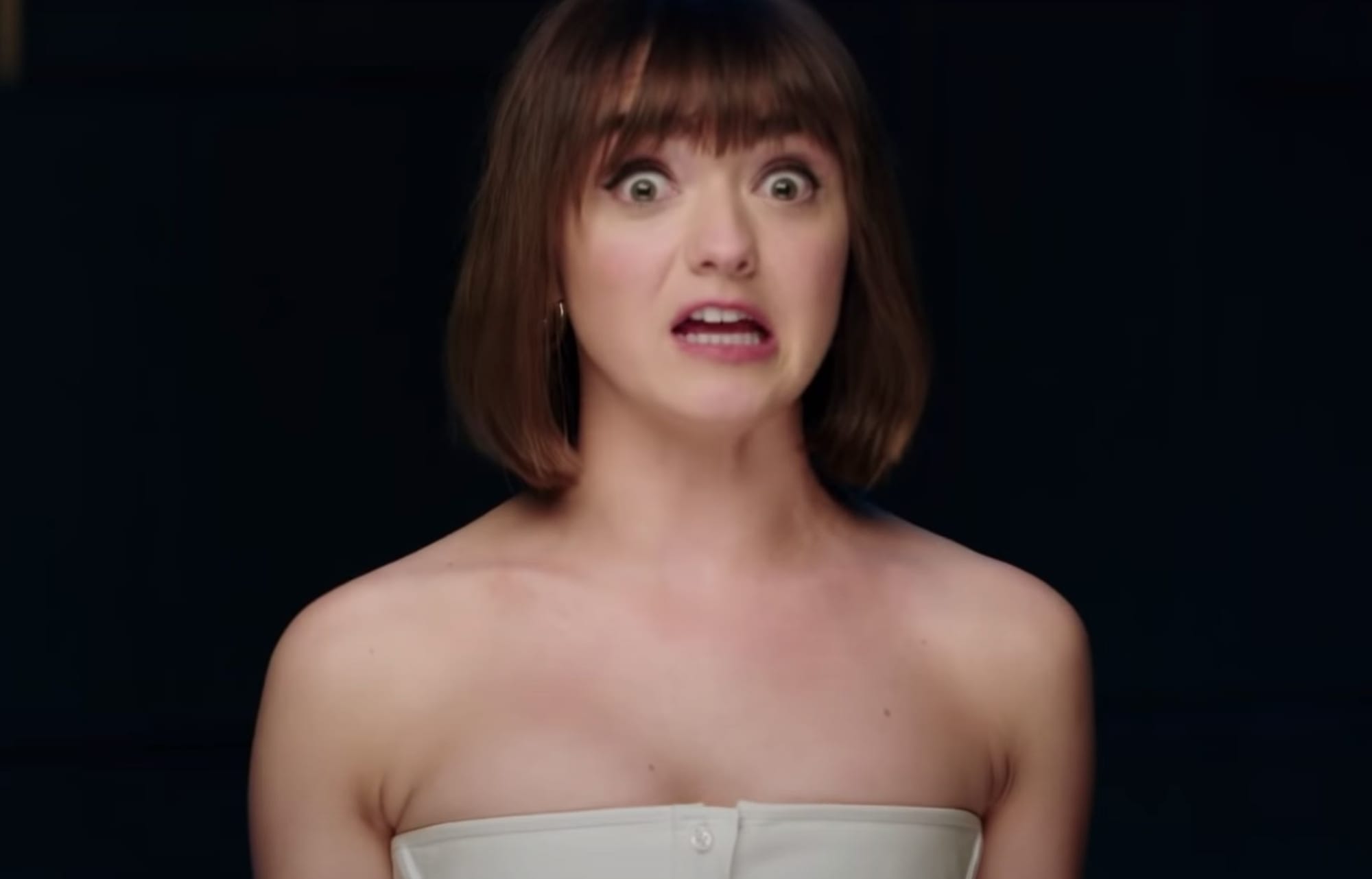 Wait, Elon Musk is giving Maisie Williams advice about Bitcoin?