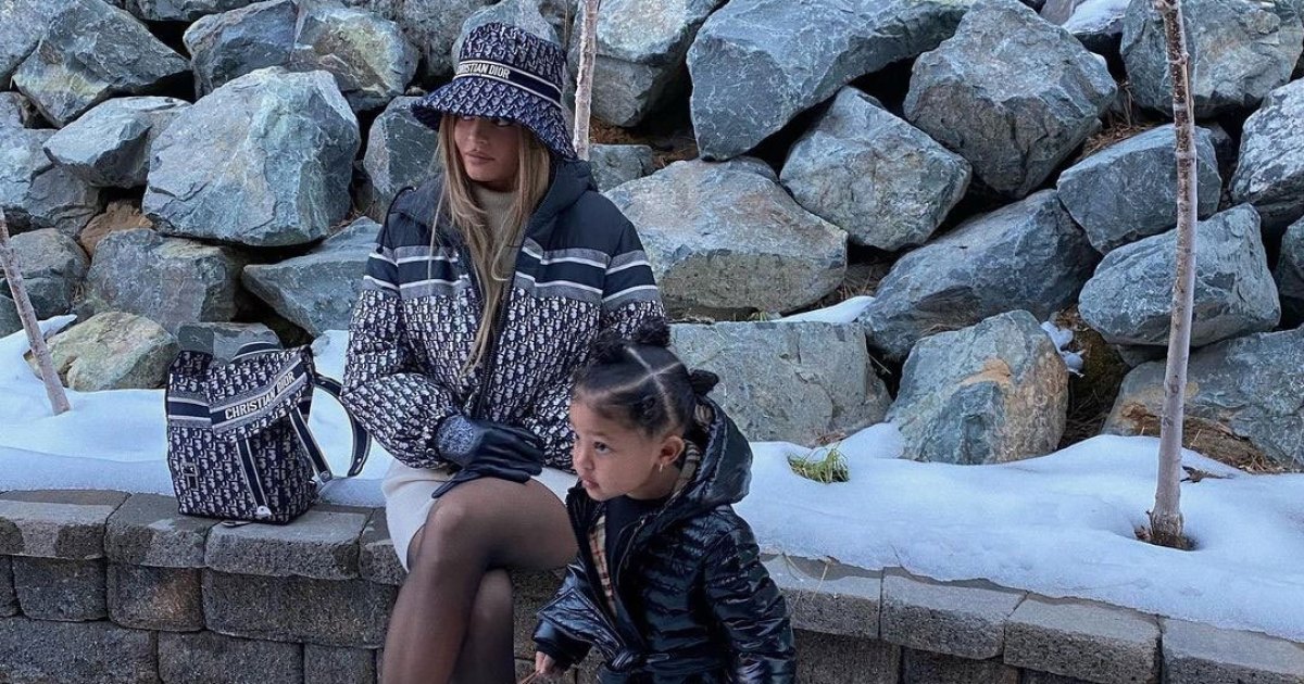 Celebrity Kids Playing in Snow, Building Snowmen in Winter: Pics