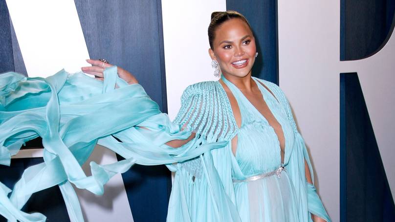 Chrissy Teigen Announces She Is Four Weeks Sober
