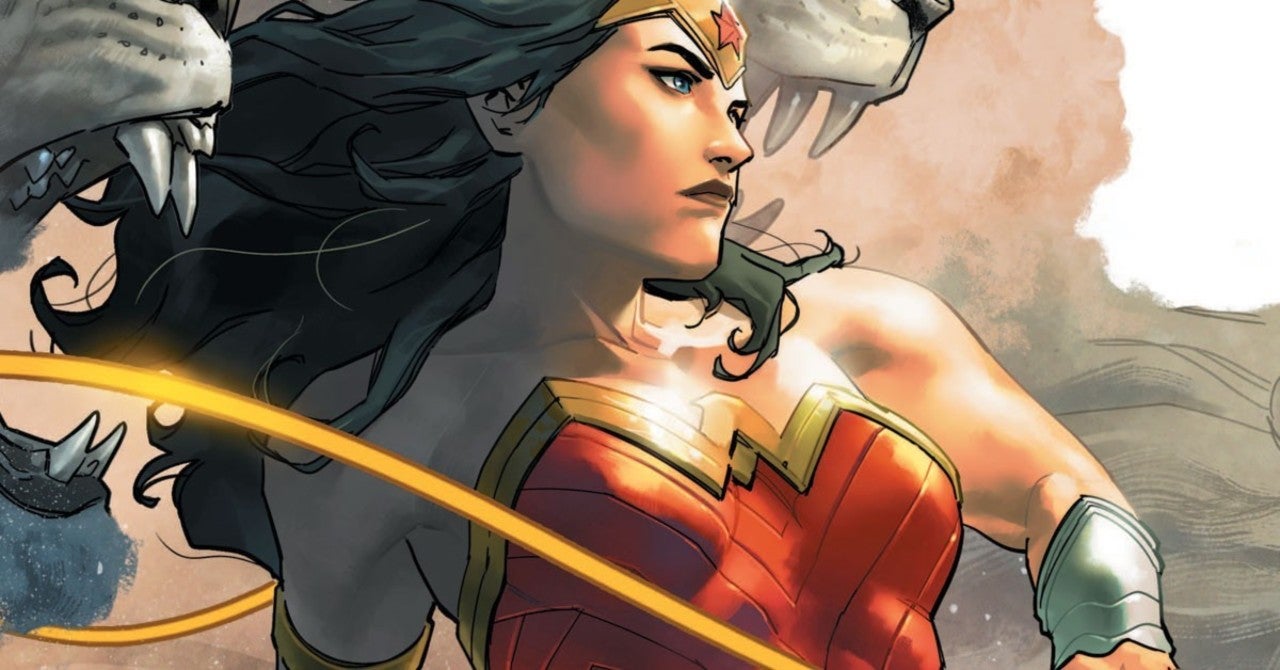 DC Reveals Wonder Woman's New Golden Form | Cooncel