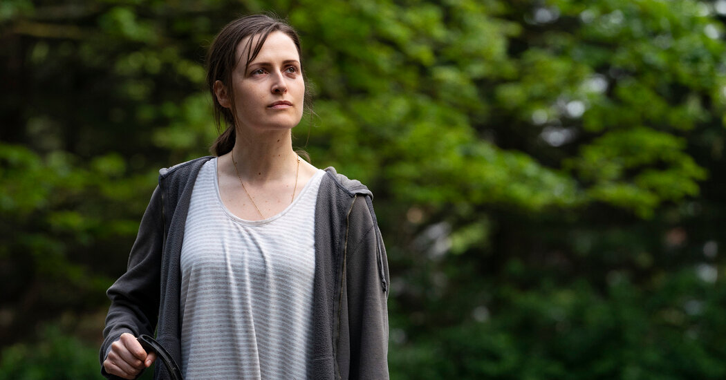 ‘Herself’ Review: She Does It All