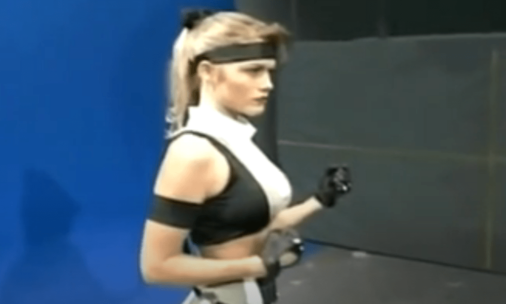 Sonya Blade Actress Kerri Hoskins Puts On The Iconic Costume Years After Mortal Kombat