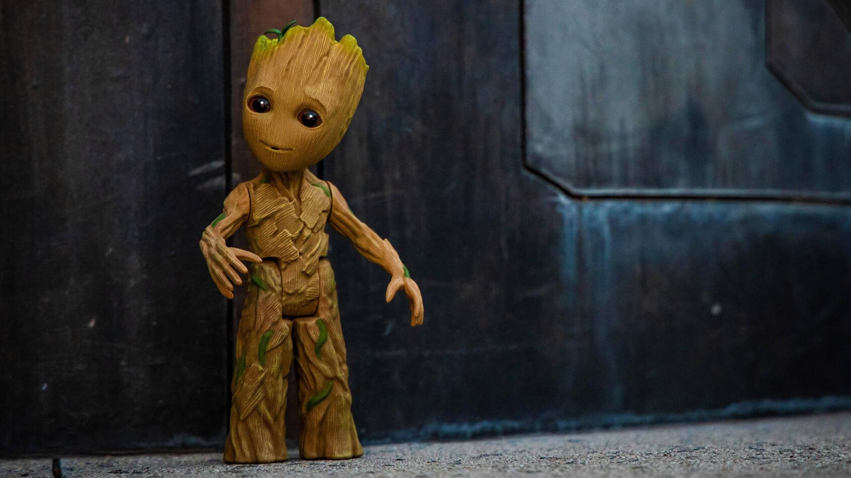 Watch Interactive Groot Go For A Spin on Guardians of the Galaxy: Cosmic Rewind