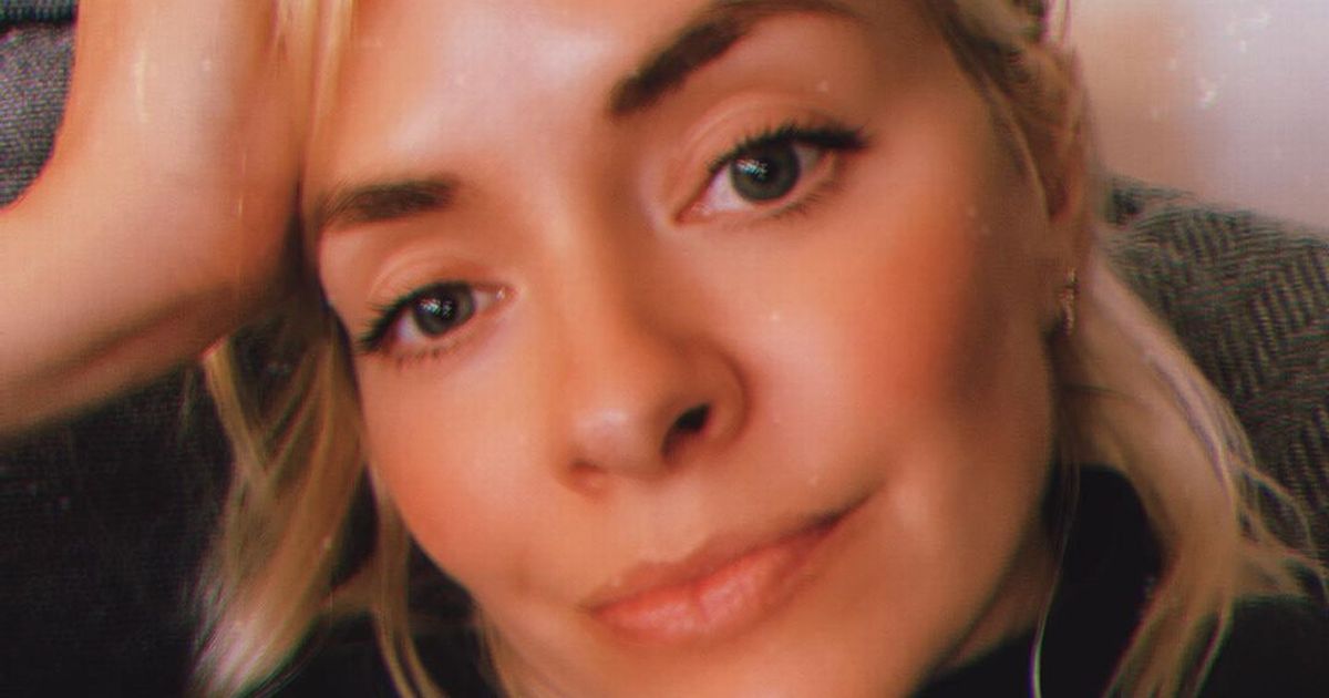 Holly Willoughby tells fans she is tired after admitting to ‘just about holding on’