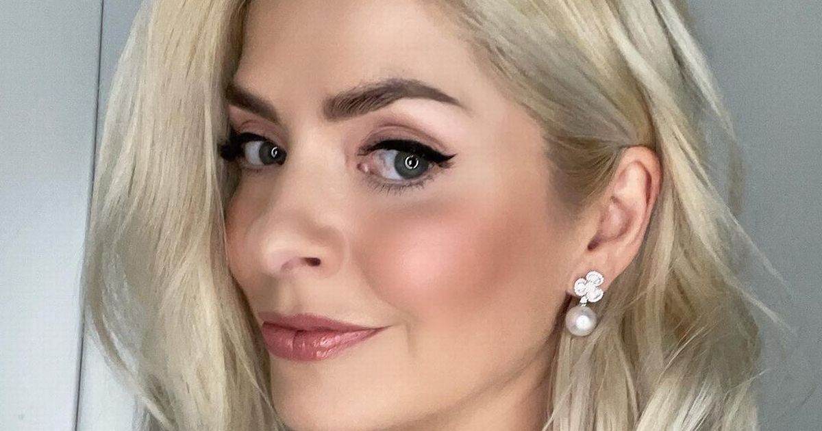 Holly Willoughby ‘will be presented with cake on This Morning to mark her 40th birthday’