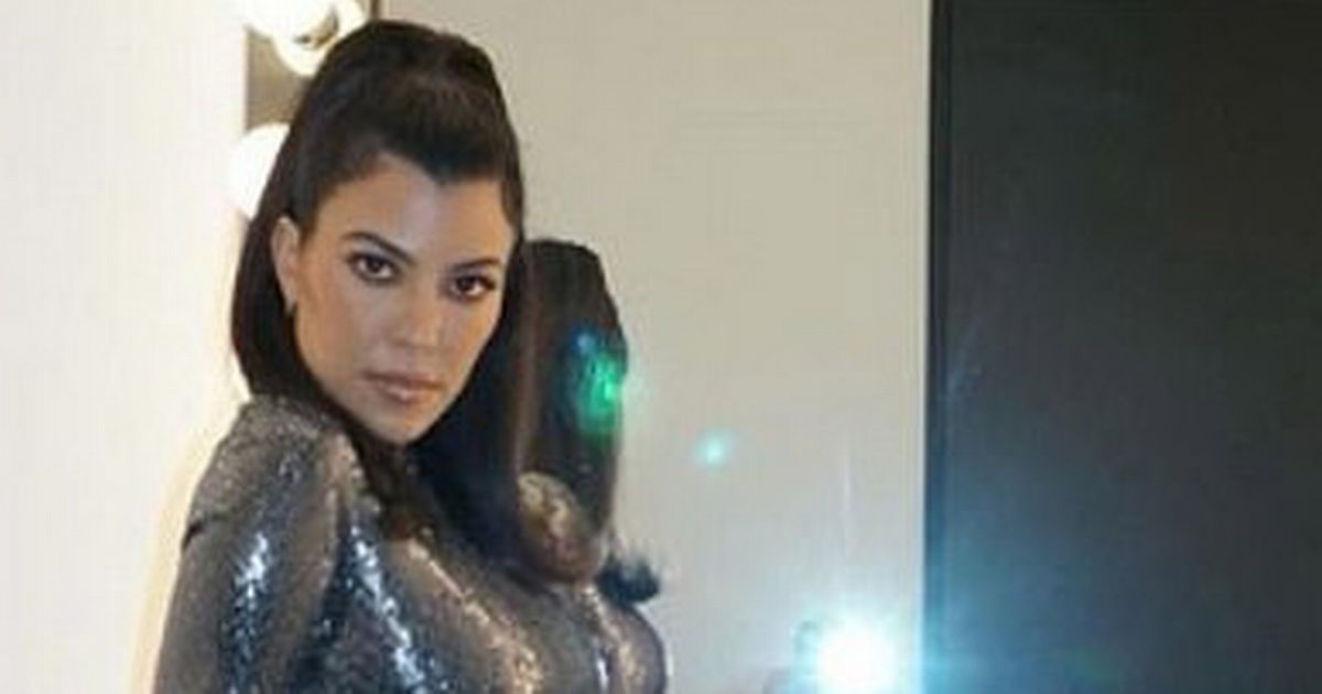 Kourtney Kardashian ‘dresses as a disco ball’ as she celebrates end of KUWTK