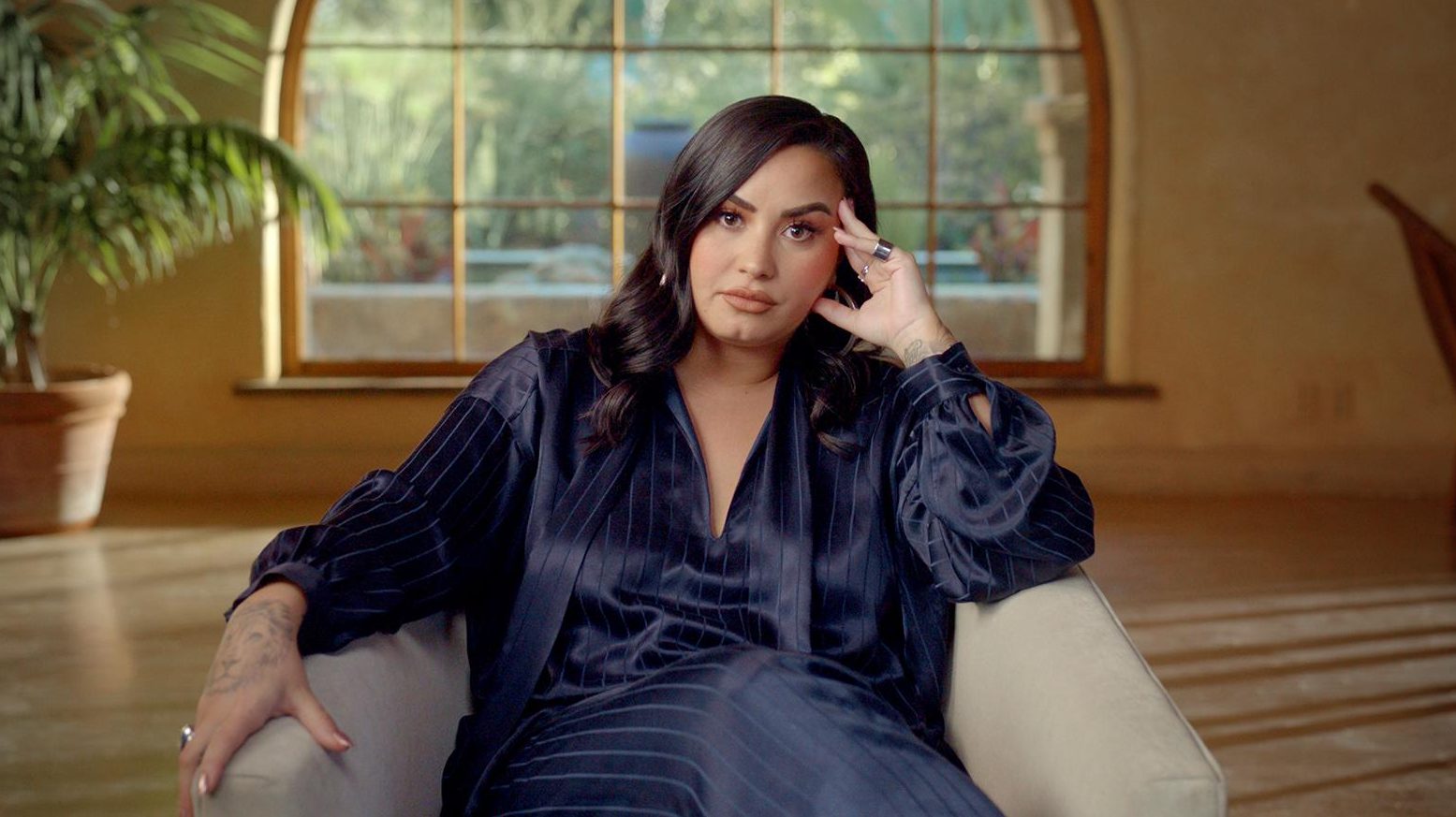 ‘Demi Lovato: Dancing With The Devil’ Trailer: Fame, Fortune & Overdoses Are Detailed In This SXSW Doc