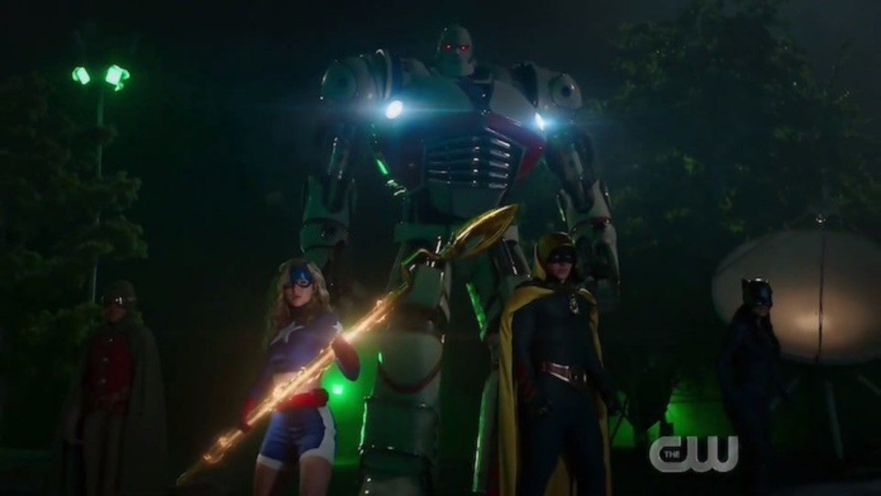 How DC’s Generations Forged Connects to The CW’s Crisis on Infinite Earths