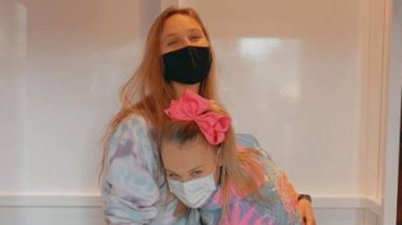 JoJo Siwa Makes It Instagram Official With Girlfriend Kylie