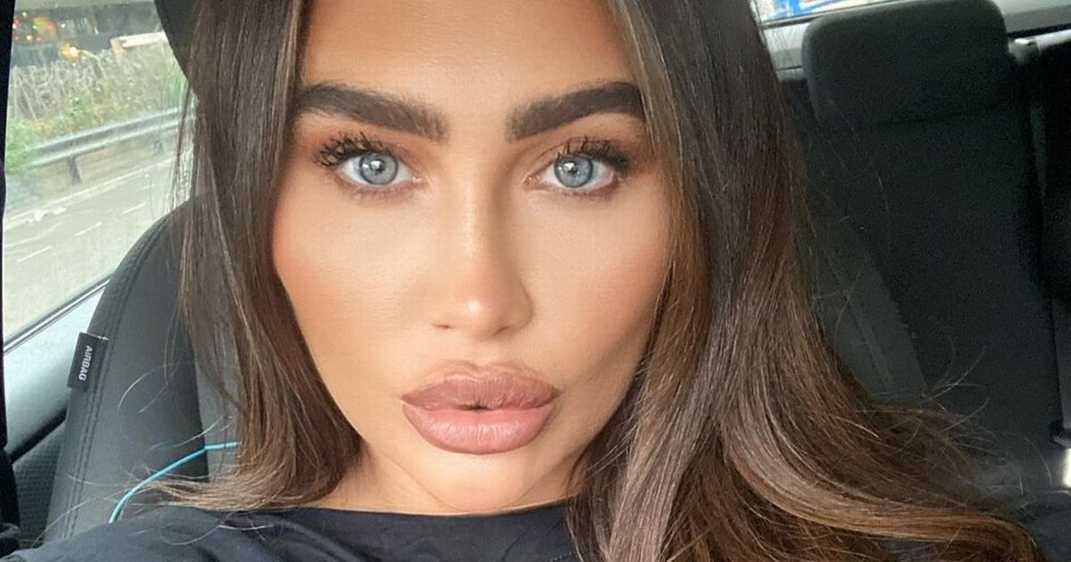 Pregnant Lauren Goodger slams rumour she will have TV birth after a blow-dry