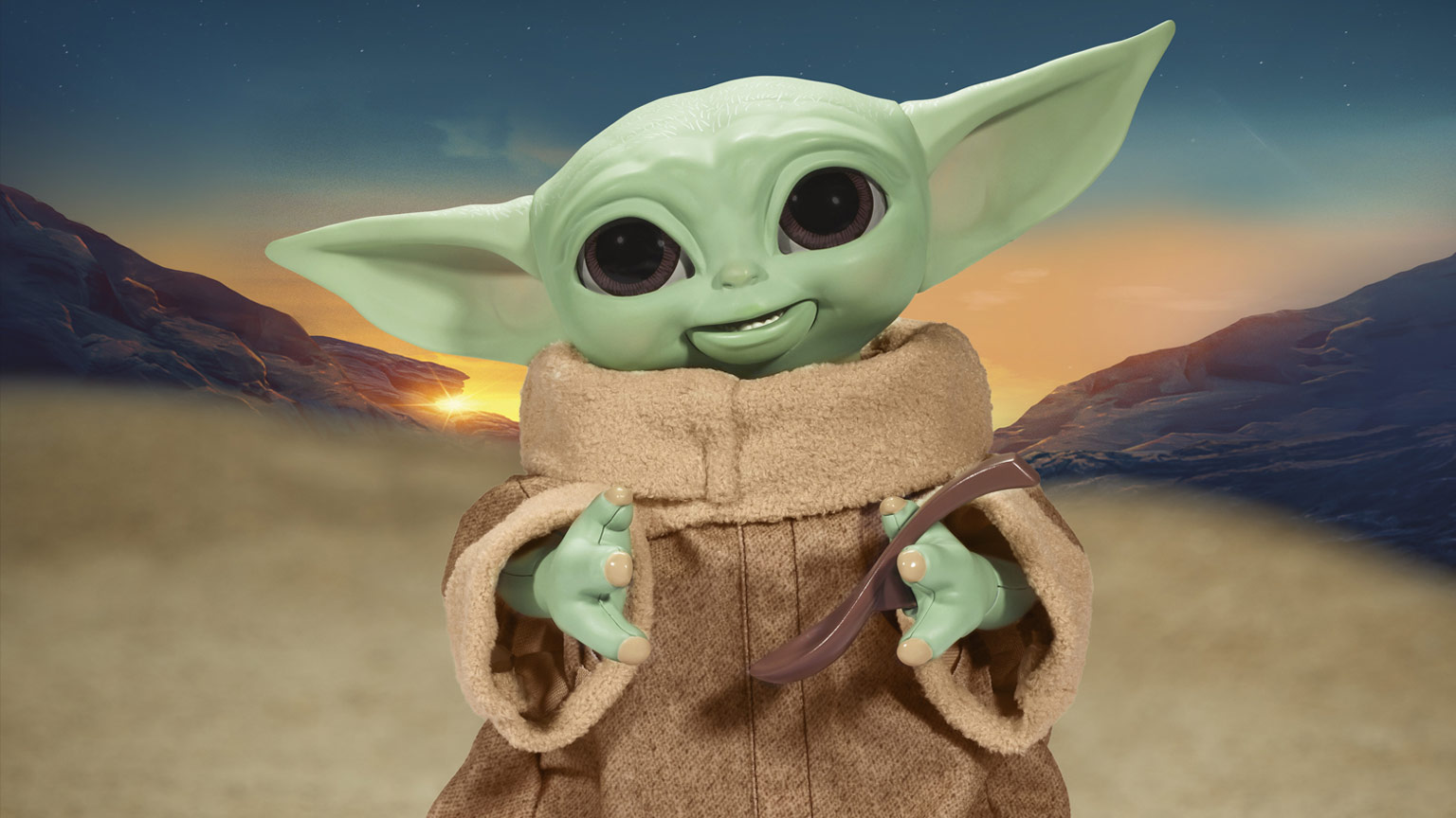 Meet Hasbro’s Adorable (and Hungry) Galactic Snackin’ Grogu