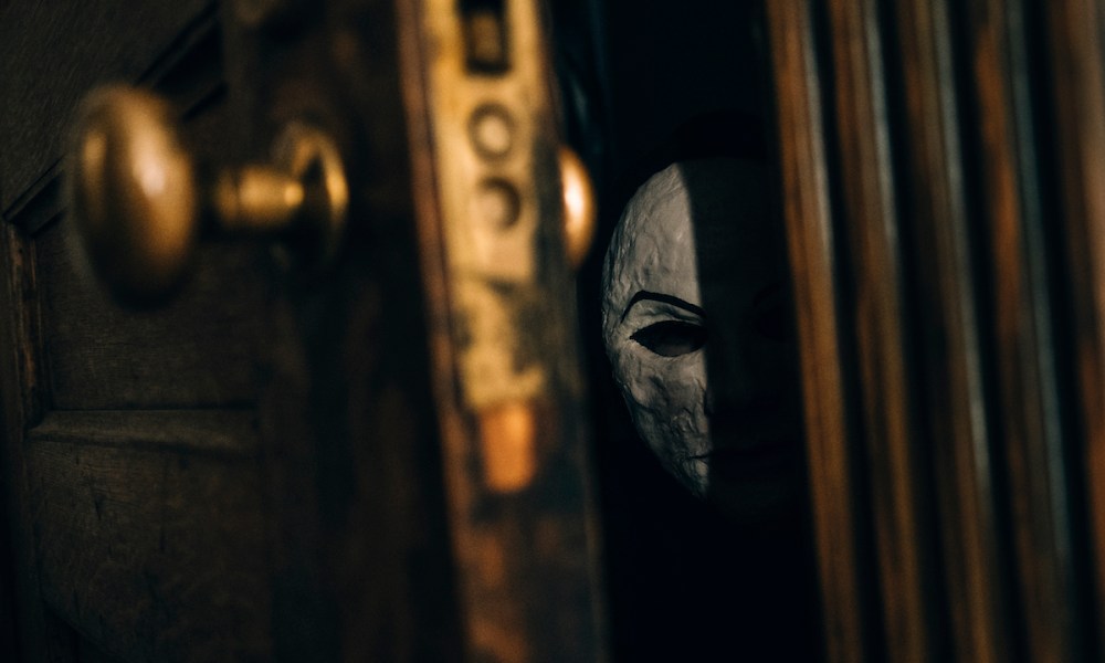 Dark Castle Entertainment and Simon Barrett Conduct a ‘Seance’ Next Month; Image Gallery Sets the Mood