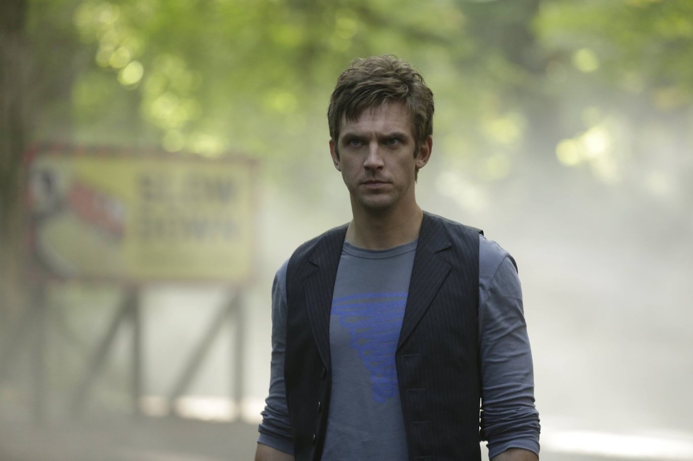 ‘Gaslit’: Dan Stevens Replaces Armie Hammer In Political Drama Series Starring Julia Roberts & Sean Penn