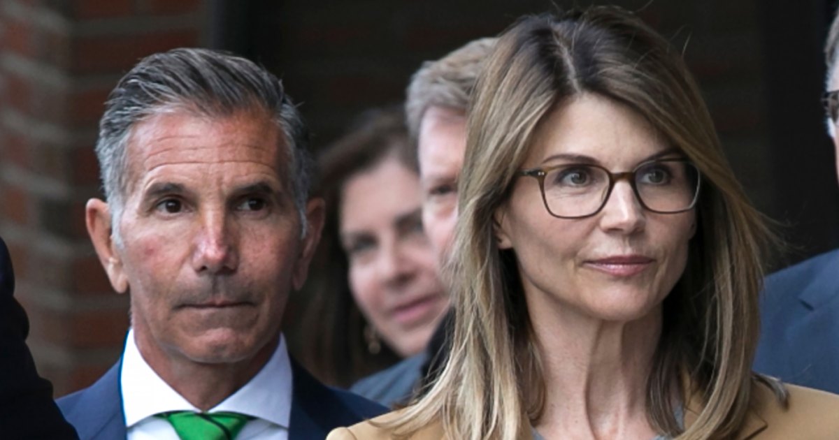 Lori Loughlin and Mossimo Giannulli Want to Leave L.A. and ‘Work on Their Marriage’