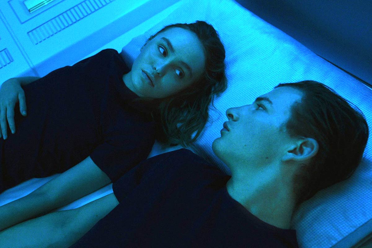 ‘Voyagers’: Neil Burger’s ‘Lord Of The Flies’ In Space Morality Tale Is Never Quite True To Its Nature [Review]