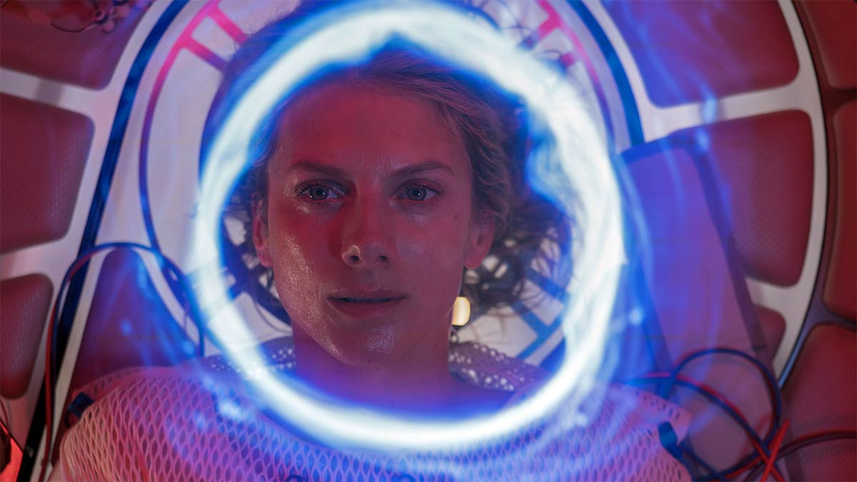 ‘Oxygen’: Alexandre Aja’s Derivative ‘Buried’-Like Thriller Still Asphyxiates With Breathless Tension [Review]